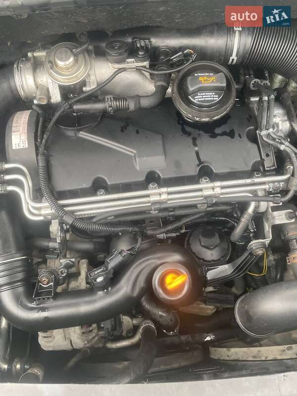 Минивэн Volkswagen Touran 2003 в Луцке фото 7 Минивэн Volkswagen Touran 2003 в Луцке