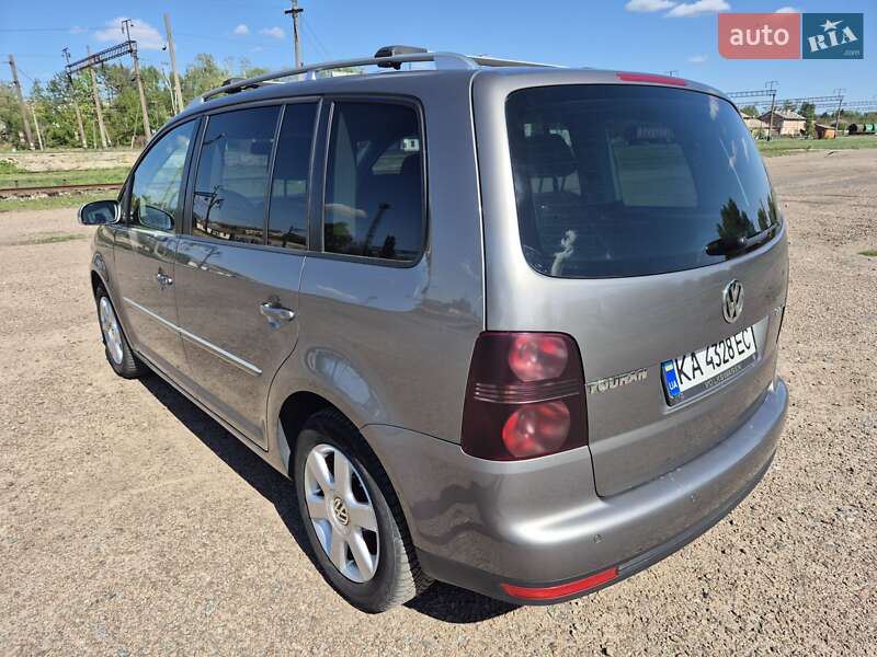 Мінівен Volkswagen Touran 2007 в Бердичеві