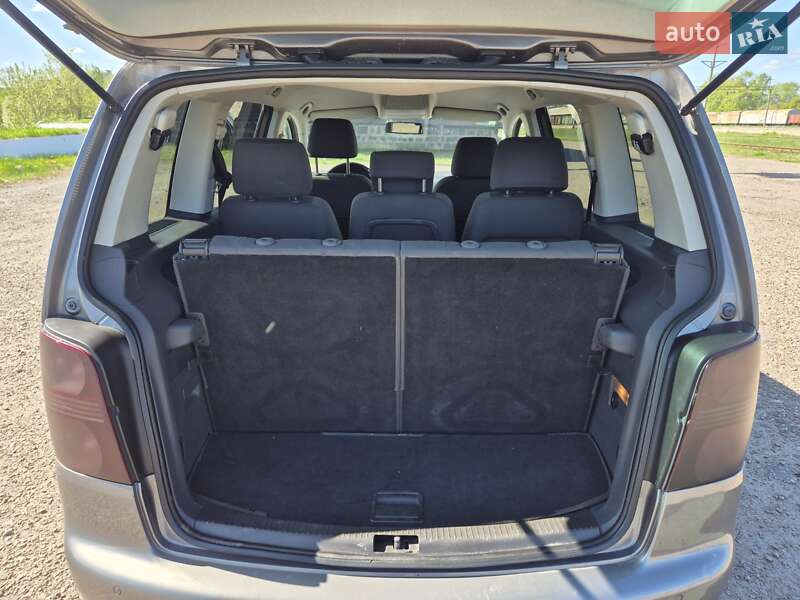Мінівен Volkswagen Touran 2007 в Бердичеві