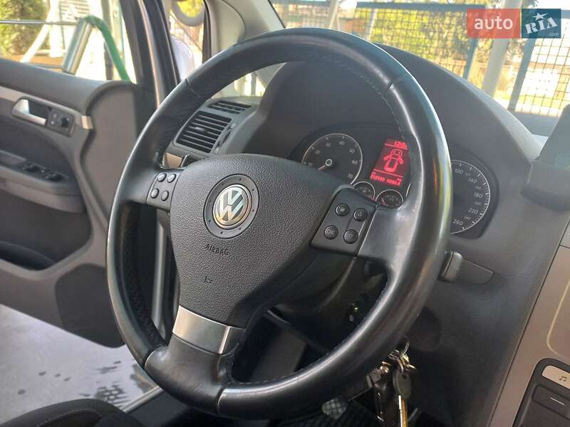 Минивэн Volkswagen Touran 2009 в Жмеринке