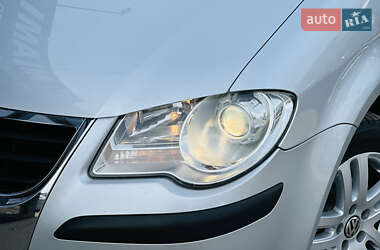 Мінівен Volkswagen Touran 2007 в 