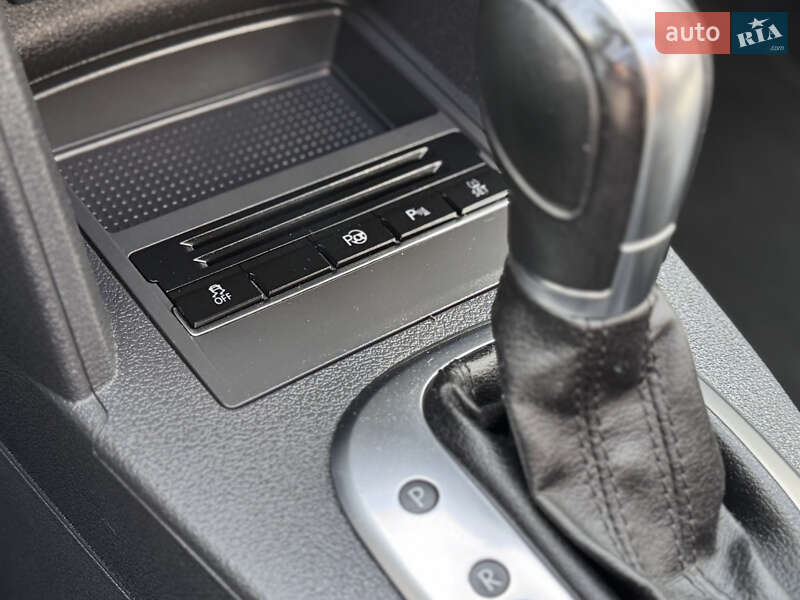Минивэн Volkswagen Touran 2012 в Луцке