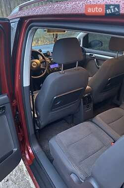 Мінівен Volkswagen Touran 2006 в 