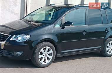 Минивэн Volkswagen Touran 2009 в 