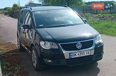 Минивэн Volkswagen Touran 2009 в 