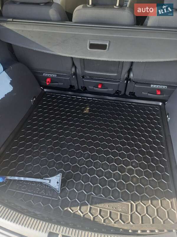 Мінівен Volkswagen Touran 2009 в Сарнах фото 15 Мінівен Volkswagen Touran 2009 в Сарнах