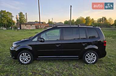 Минивэн Volkswagen Touran 2011 в 
