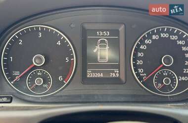 Мінівен Volkswagen Touran 2013 в 