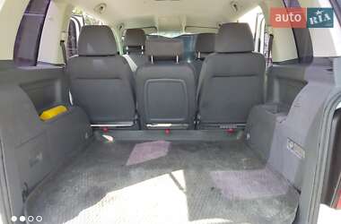 Мінівен Volkswagen Touran 2010 в 