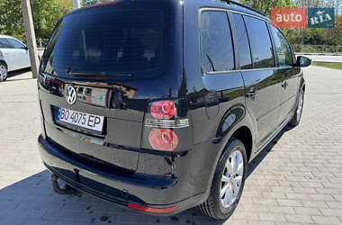 Минивэн Volkswagen Touran 2010 в 