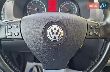 Минивэн Volkswagen Touran 2010 в 