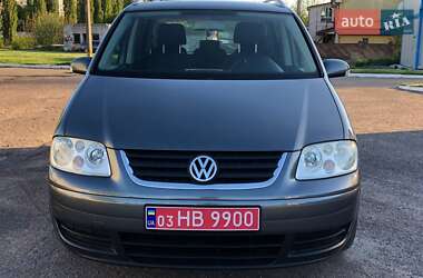 Минивэн Volkswagen Touran 2005 в Остроге