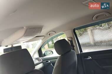 Минивэн Volkswagen Touran 2004 в 