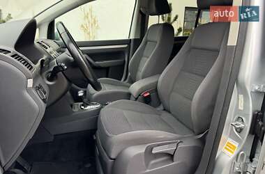 Мінівен Volkswagen Touran 2009 в 