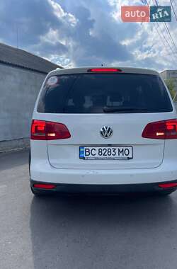 Мінівен Volkswagen Touran 2011 в 