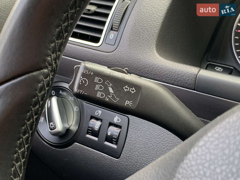 Мінівен Volkswagen Touran 2011 в Бердичеві