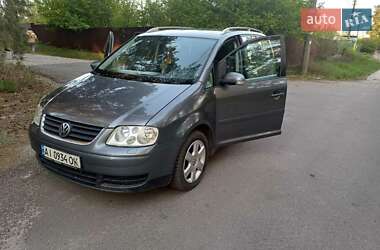 Минивэн Volkswagen Touran 2006 в 