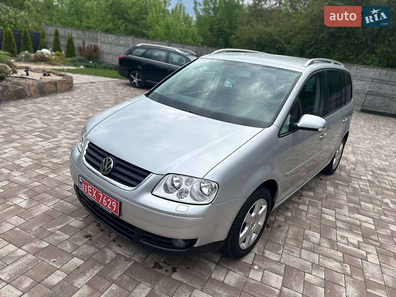 Минивэн Volkswagen Touran 2004 в 