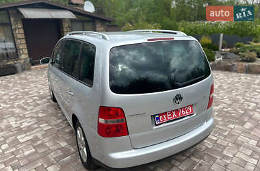Минивэн Volkswagen Touran 2004 в 