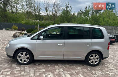 Минивэн Volkswagen Touran 2004 в 