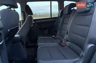 Мінівен Volkswagen Touran 2010 в 
