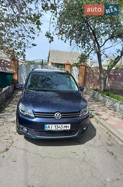Мінівен Volkswagen Touran 2015 в Володарці