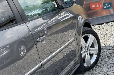 Мінівен Volkswagen Touran 2010 в 