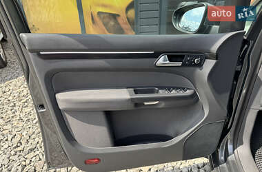 Мінівен Volkswagen Touran 2010 в 