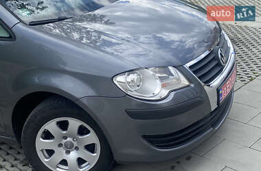 Минивэн Volkswagen Touran 2007 в 