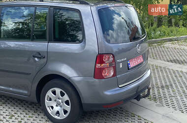 Минивэн Volkswagen Touran 2007 в 