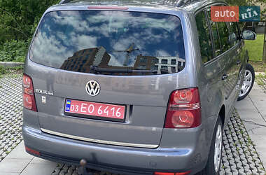 Минивэн Volkswagen Touran 2007 в 