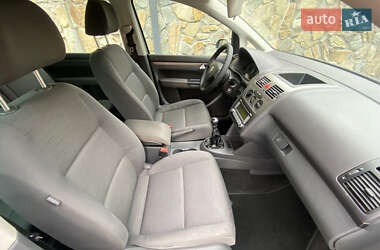 Минивэн Volkswagen Touran 2007 в 