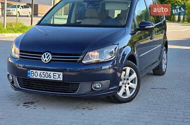 Минивэн Volkswagen Touran 2010 в Гусятине