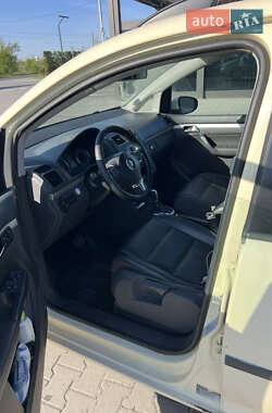 Минивэн Volkswagen Touran 2013 в 
