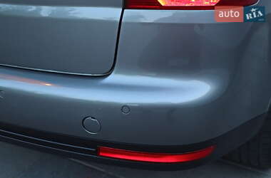 Минивэн Volkswagen Touran 2008 в 