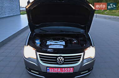 Минивэн Volkswagen Touran 2008 в 