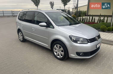 Мінівен Volkswagen Touran 2011 в 