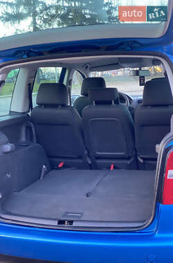 Мінівен Volkswagen Touran 2004 в 