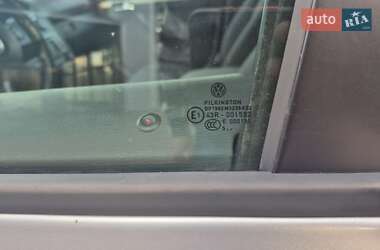 Минивэн Volkswagen Touran 2005 в 