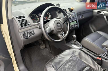 Минивэн Volkswagen Touran 2014 в 