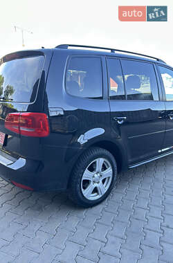 Минивэн Volkswagen Touran 2011 в 