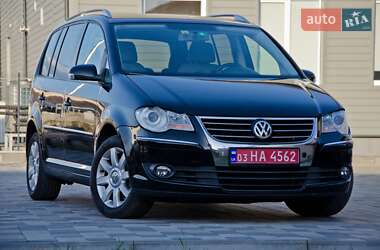 Мінівен Volkswagen Touran 2008 в 