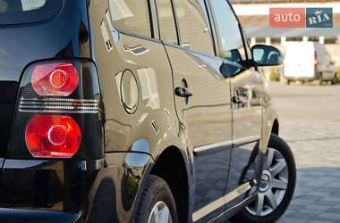 Мінівен Volkswagen Touran 2008 в 