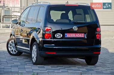 Мінівен Volkswagen Touran 2008 в 