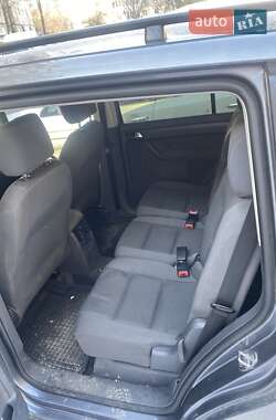 Минивэн Volkswagen Touran 2005 в 