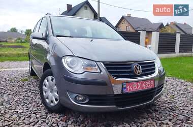 Минивэн Volkswagen Touran 2008 в 