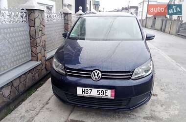 Минивэн Volkswagen Touran 2012 в Тячеве