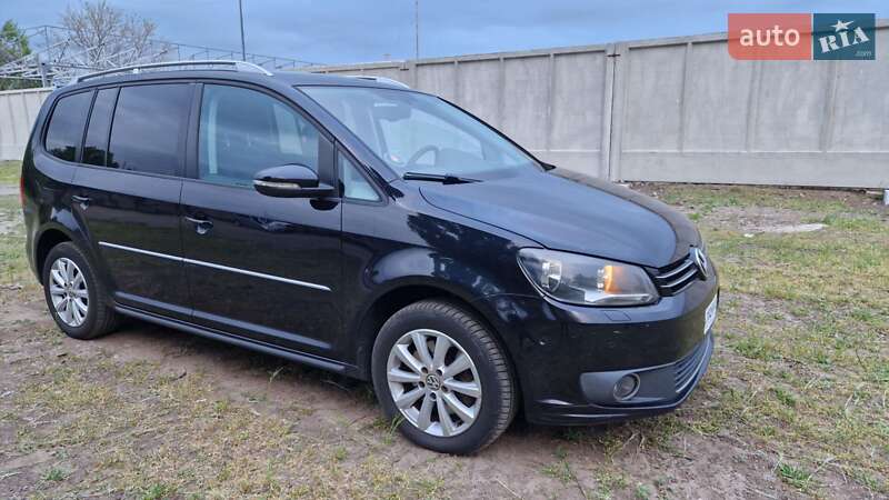 Мінівен Volkswagen Touran 2012 в Черкасах