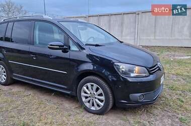 Минивэн Volkswagen Touran 2012 в 