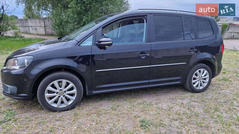 Мінівен Volkswagen Touran 2012 в Черкасах